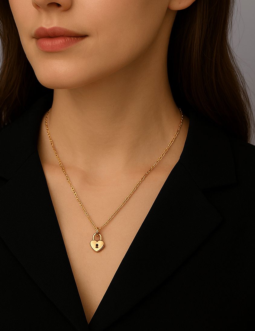 The-Love-Lock-Necklace-18k-Gold-Vermeil-NEC10006-Model.png