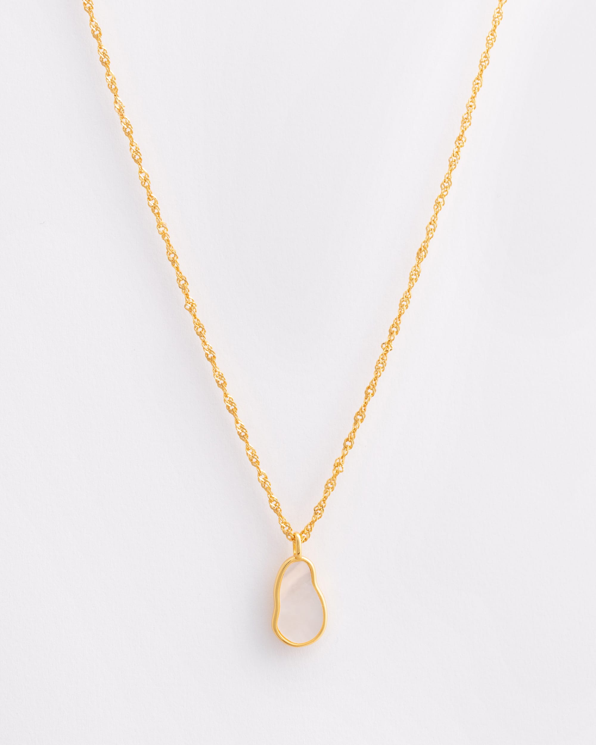 The Mother of Pearl Oval Necklace