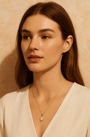 The Mother of Pearl Oval Necklace