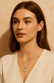 The Mother of Pearl Oval Necklace