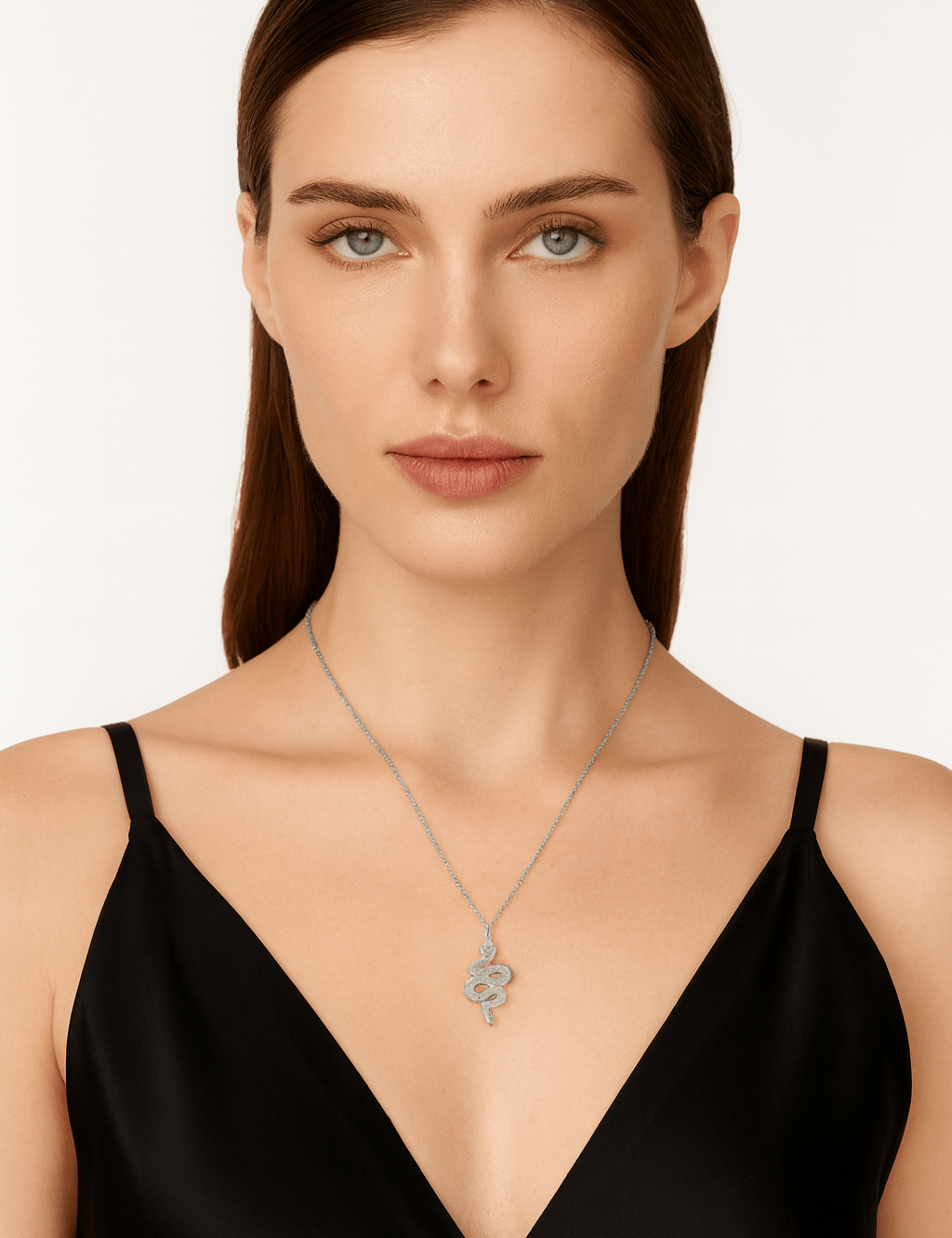 The-Serpent-Necklace-Rhodium-Plated-Vermeil-NEC10009-Model.png