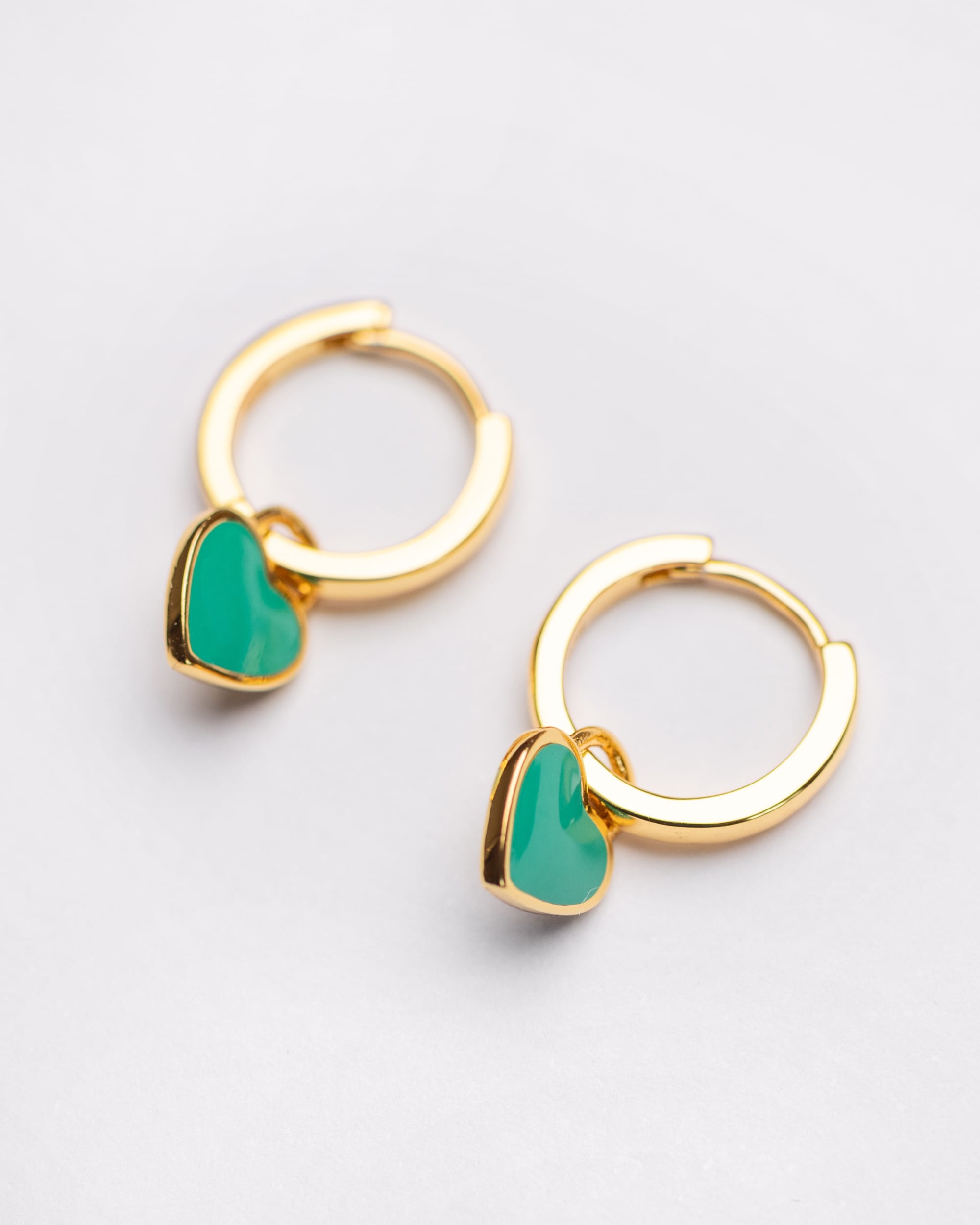 The Sweetheart Huggie - Green Enamel